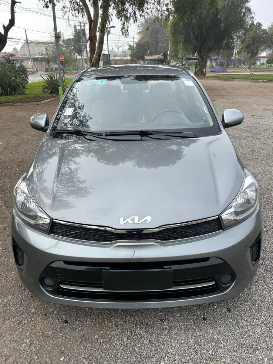 Vehiculo Kia Soluto 